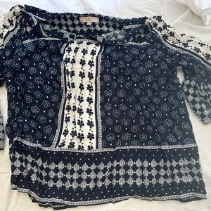 Women’s flowy blue print